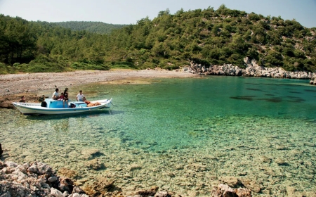 Muğla’nın saklı cenneti: Gebekse Koyu sessizliğiyle büyülüyor!
